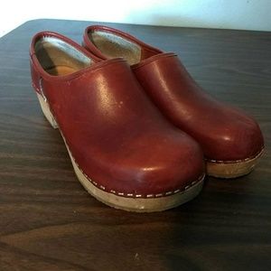 Reposh Krone clogs
